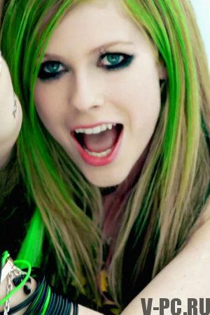 Зелена коса на Avril Lavigne